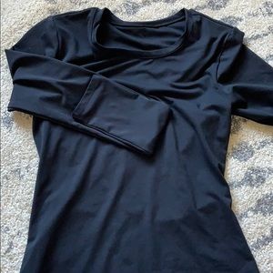 Fabletics Tops - Mesh back Fabletics Longsleeve Fabletics Tops - Mesh back Fabletics Longsleeve
